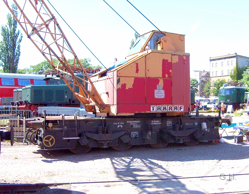 EDK_Halle_003(2).JPG - Der EDK (Eisenbahndrehkran) am 5. Juli 2009 im DB Museum Halle. Dieser wurde füher im Bw Halle P genutzt um die Kohlenwagons zu entladen und natürlich die Dampfloks mit Kohle zu versorgen.