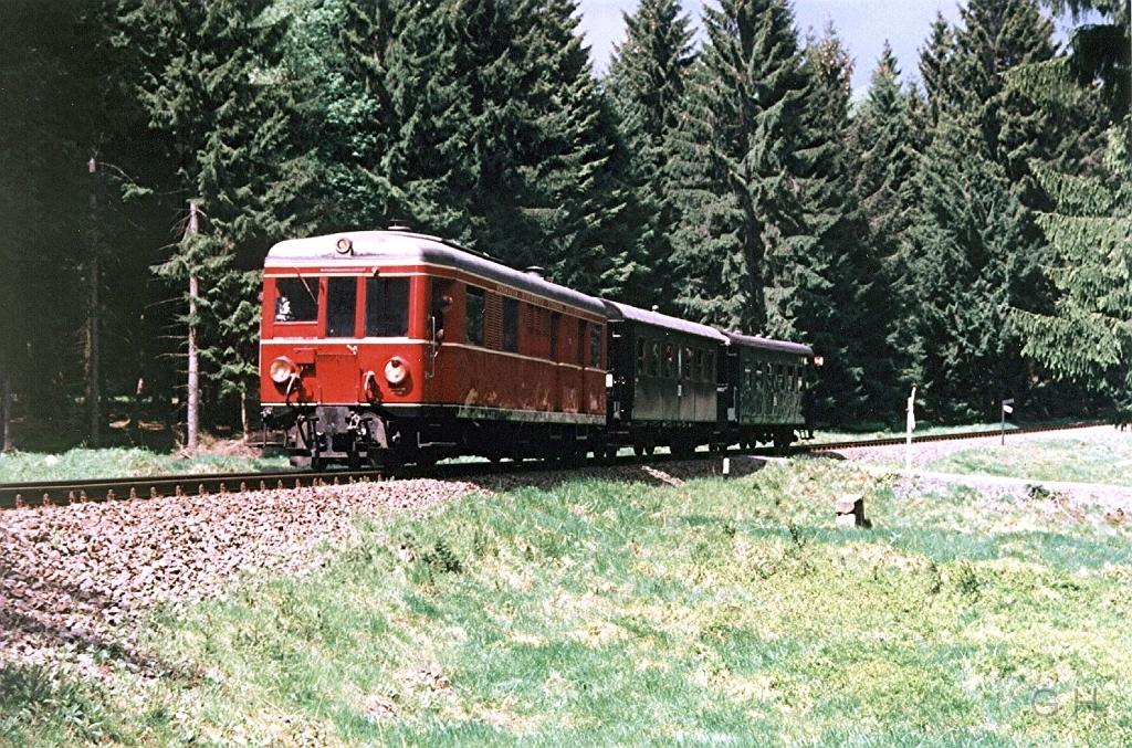 Elend-Bennikenstein-TW3.15.jpg - Sonderfahrt des MESM am 19. Mai 2001 mit TW3 der NWE. Auf der Fahrt von Elend nach Bennekenstein.